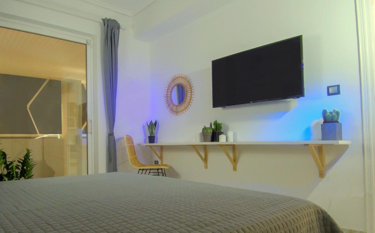 Augoustinos - Sea Side Luxury Apartments 아르테미다 외부 사진