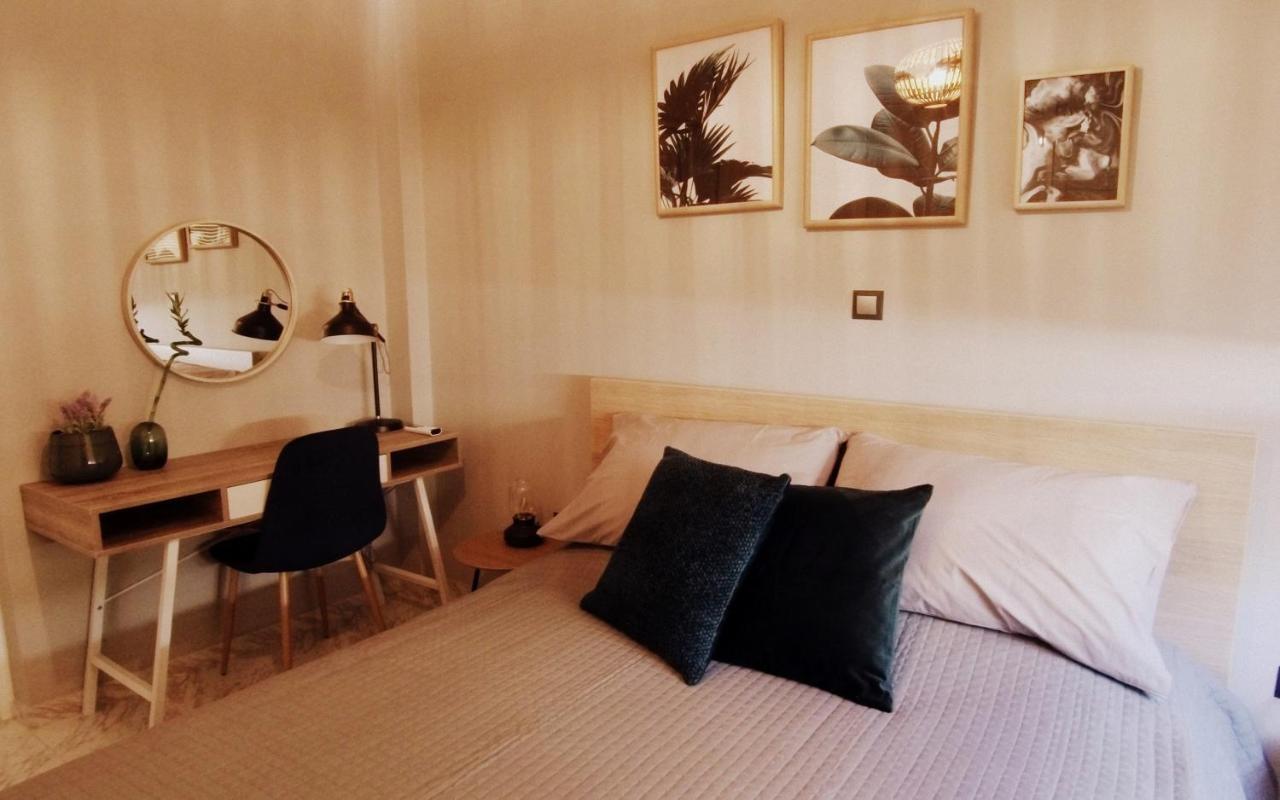 Augoustinos - Sea Side Luxury Apartments 아르테미다 외부 사진